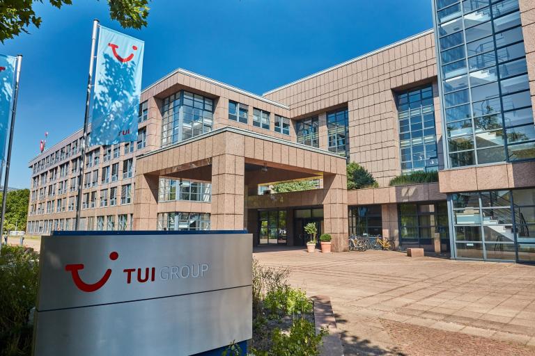 Teaser image for Le groupe TUI fête ses 50 ans